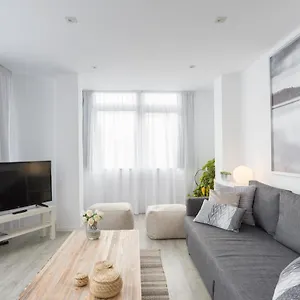 Urbe10 Angel Ganivet 2 Bedrooms , Málaga España